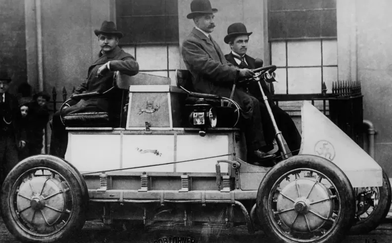 1764839134 816 تعرف على جورج سيلدن مخترع أول تاكسي كهربائي