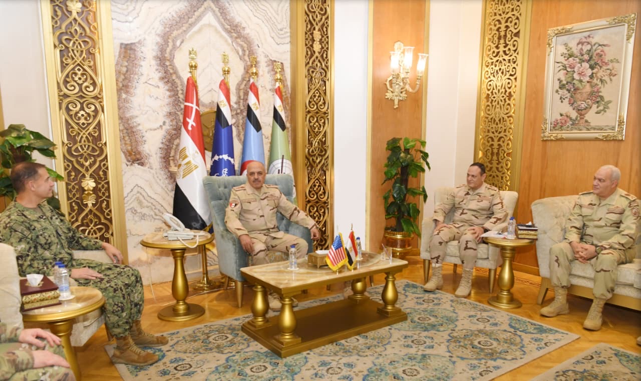 1764841704 876 رئيس الأركان يتكلم مع قائد القيادة المركزية الأمريكية عن العلاقات