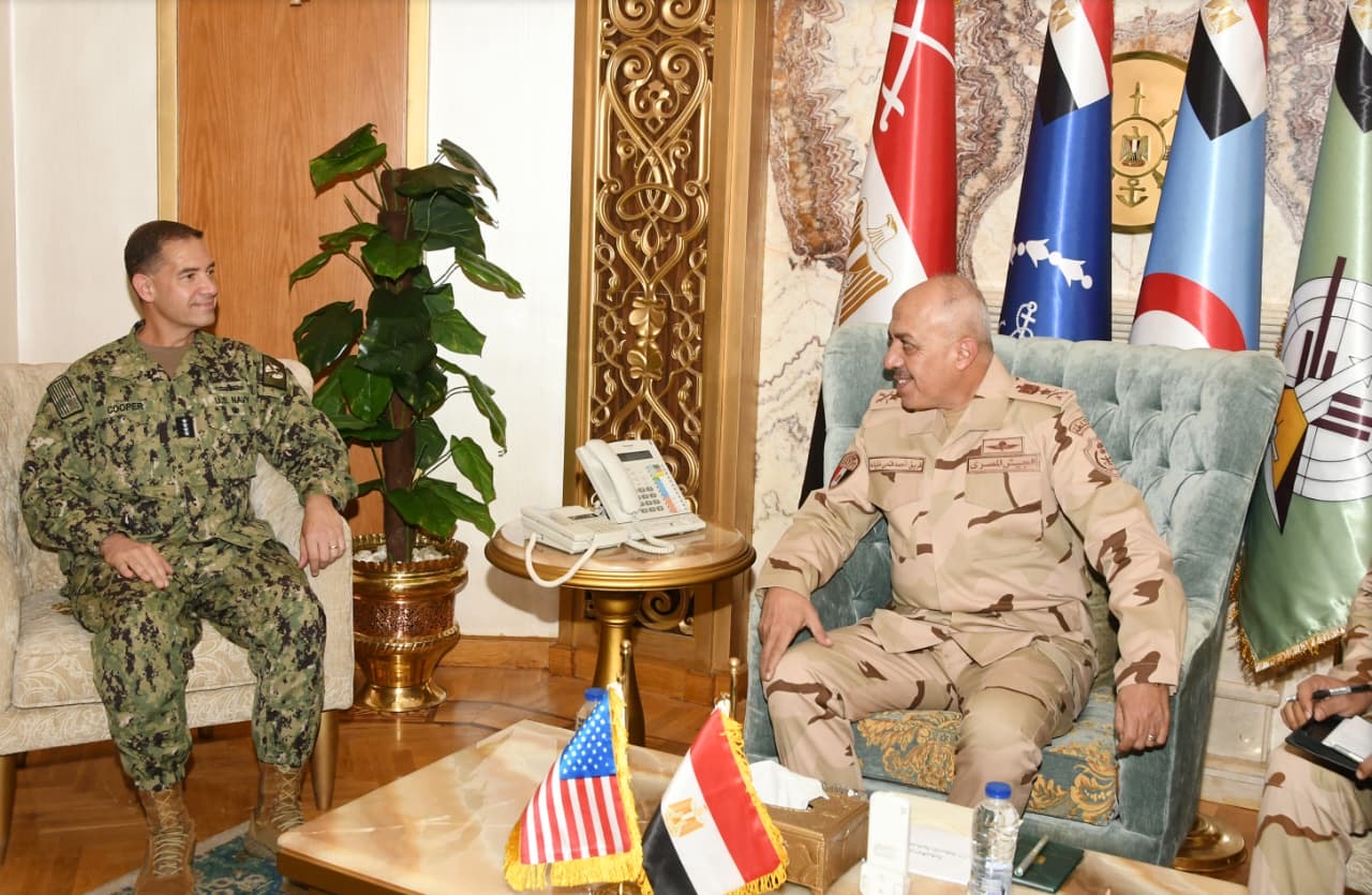 1764841704 956 رئيس الأركان يتكلم مع قائد القيادة المركزية الأمريكية عن العلاقات