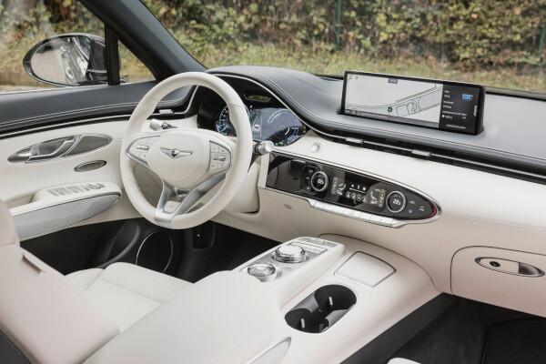 1764849996 285 مقارنة بين جينيسيس GV70 وأودي Q8 2026 المواصفات والأسعار