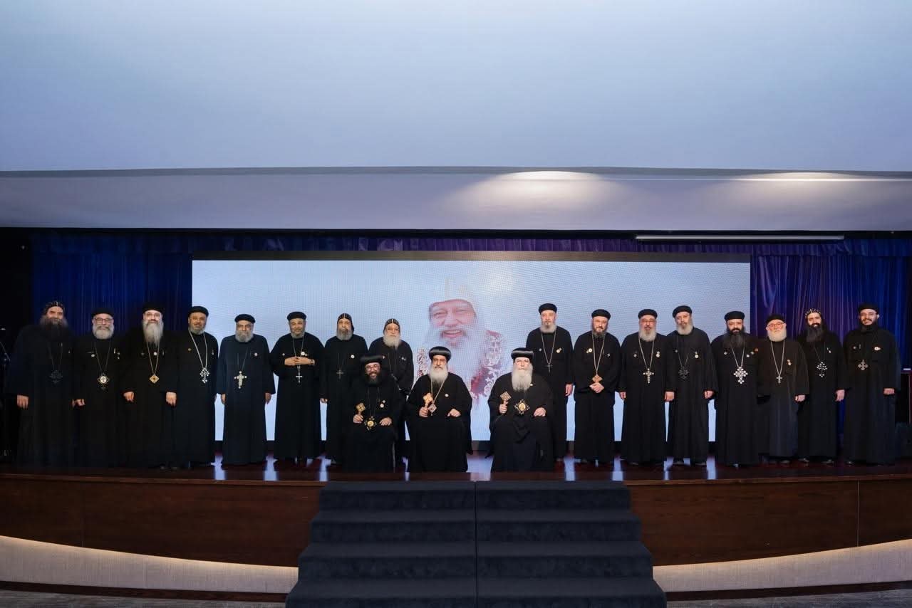 1764889401 329 احتفال بمرور عشر سنين على رحيل الأنبا أبراهام مطران الكرسي