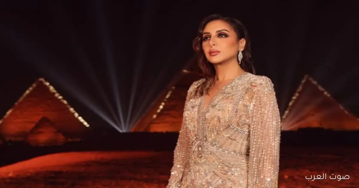 أنغام بتحتفل بنجاح حفلتها قدام الأهرامات 2 أنغام بتحتفل بنجاح حفلتها قدام الأهرامات