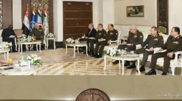 إيديكس 2025 وزير الدفاع ورئيس الأركان يتقابلوا مع بعض في