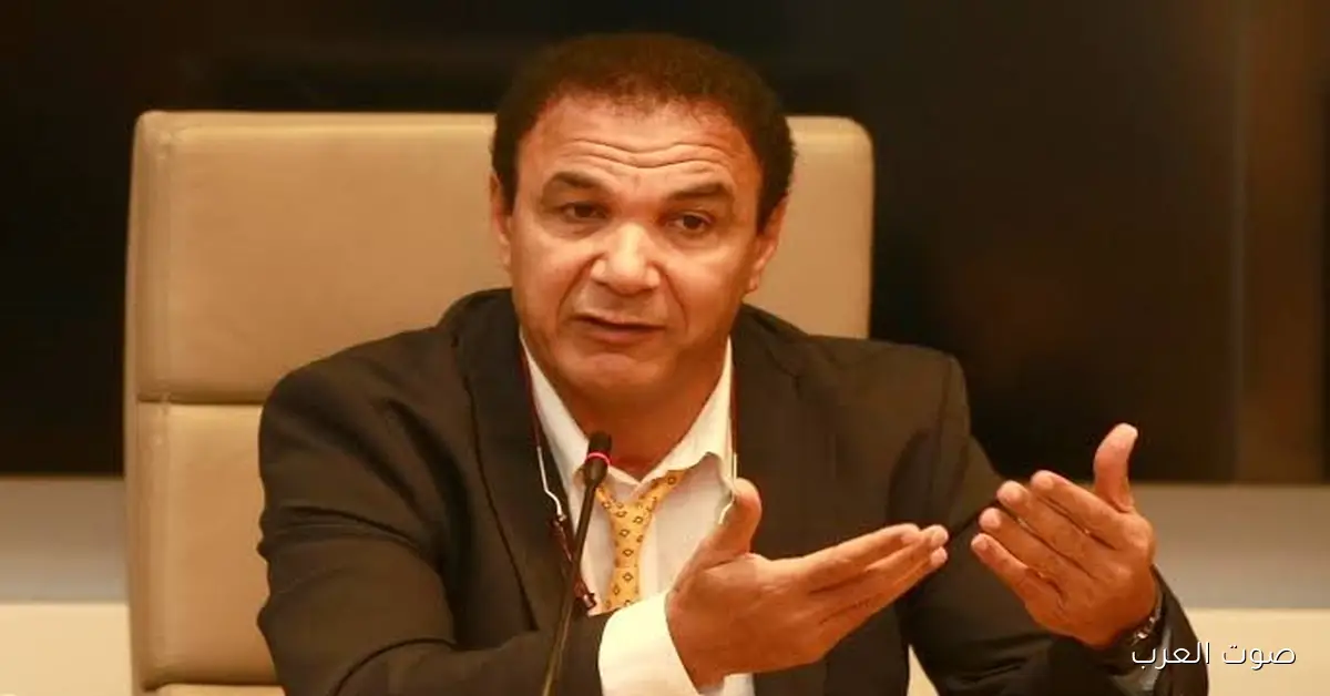 ابن أصول.. الطيب يشيد بأيمن الرمادي بعد كلامه عن فيريرا