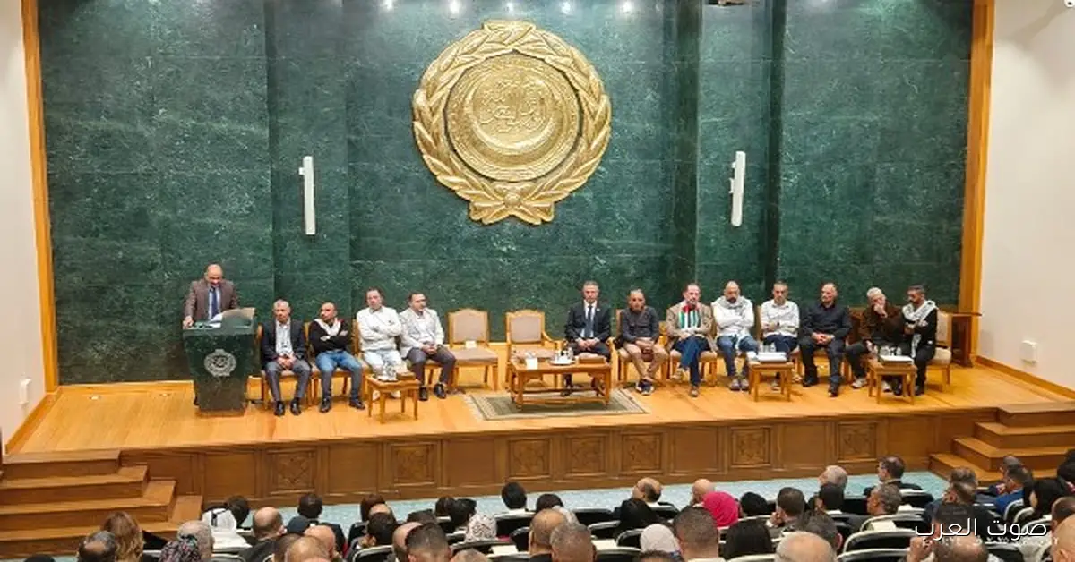 الجامعة العربية تركز على معاناة الأسرى الفلسطينيين في سجون الاحتلال