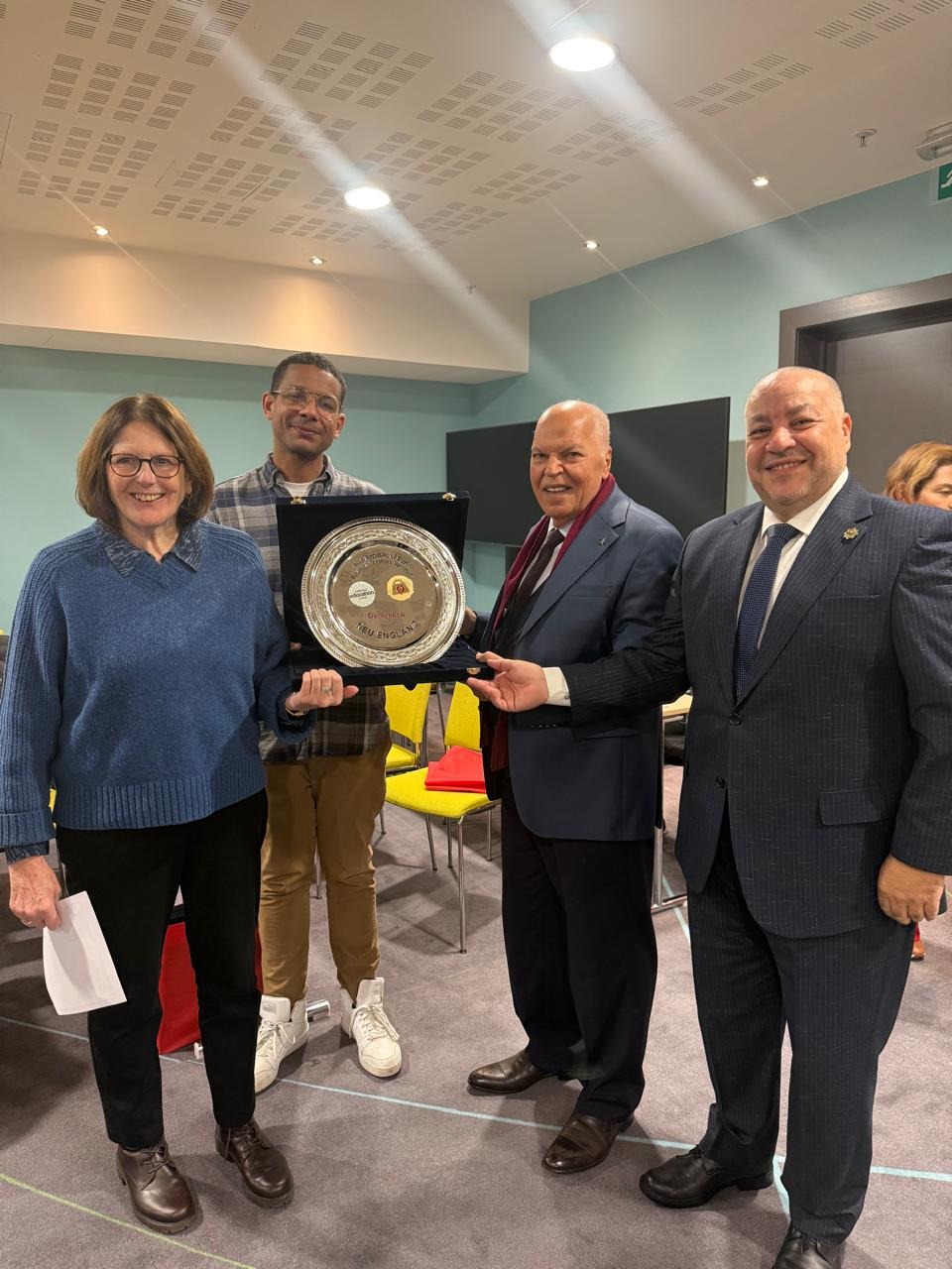 الزناتي يقابل الأمين العام لاتحاد التعليم في إنجلترا عشان يبحثوا