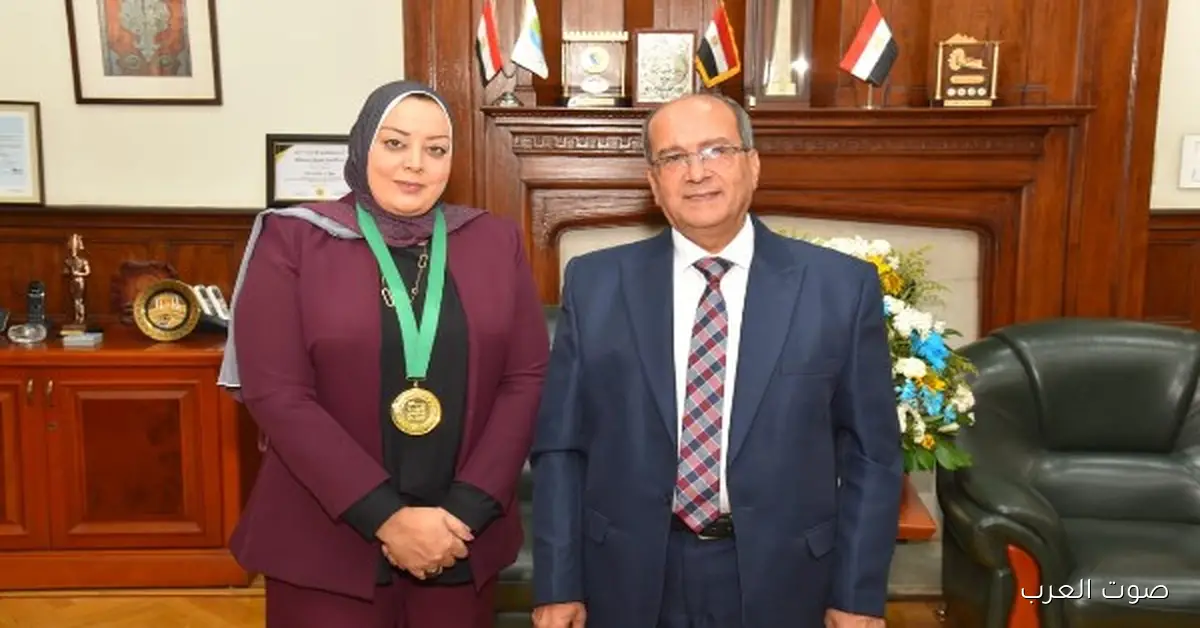 القابضة لمياه الشرب تهنئ لمياء مصطفى بفوزها بجائزة التميز العربي 2025 كأفضل موظفة عربية 2 القابضة لمياه الشرب تهنئ لمياء مصطفى بفوزها بجائزة التميز العربي 2025 كأفضل موظفة عربية