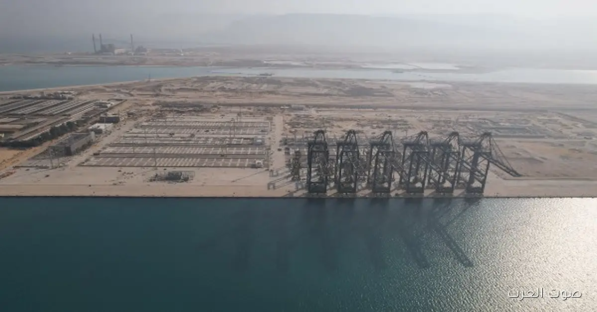 النقل: بنشتغل على تطوير السخنة عشان تبقى أكبر ميناء على البحر الأحمر وهنعمل 5 أحواض جديدة و18 كم أرصفة بحرية 2 النقل: بنشتغل على تطوير السخنة عشان تبقى أكبر ميناء على البحر الأحمر وهنعمل 5 أحواض جديدة و18 كم أرصفة بحرية