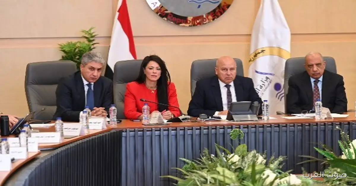 الوزير يؤكد أهمية تعزيز الصناعة المحلية من خلال زيادة الطلب وتقليل الاعتماد على الاستيراد، ونواب يرونها أساساً للنمو الاقتصادي