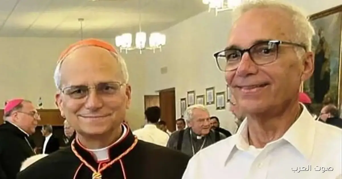 بابا الفاتيكان يدعو حزب الله للتخلي عن سلاحه والجلوس على مائدة الحوار