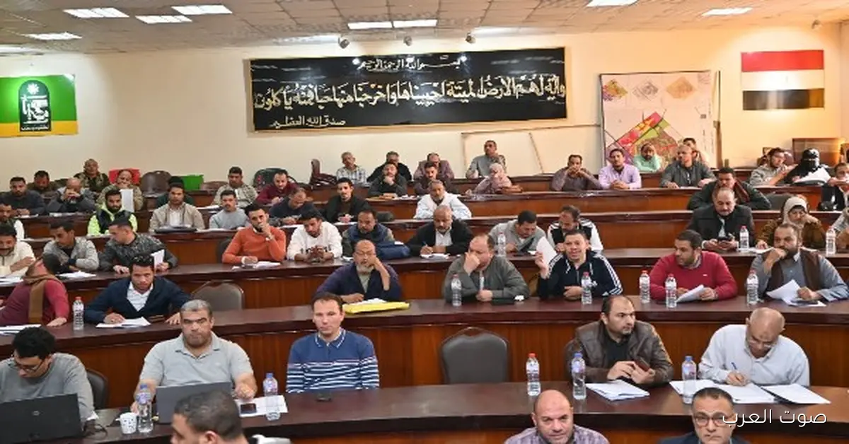 بيع 22 محلًا تجاريًا وصيدليتين في مزاد علني بالعاشر من رمضان مقابل 57.3 مليون جنيه