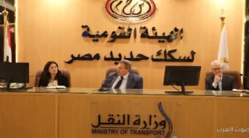 رئيس هيئة السكة الحديد يتناقش مع شركة "وابتك" العالمية لتطوير صيانة الجرارات في ورشة مهملة 15 رئيس هيئة السكة الحديد يتناقش مع شركة وابتك العالمية لتطوير