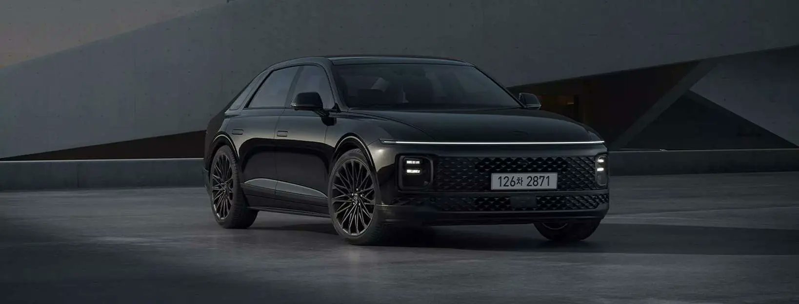 سعر ومواصفات هيونداي أزيرا 2025 في السعودية 3 سعر ومواصفات هيونداي أزيرا 2025 في السعودية