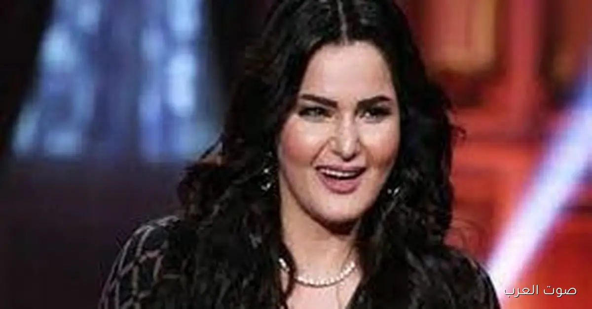 سما المصرى تثير الجدل.. مرشحة للبرلمان وفى قصة حب جديدة 2 سما المصرى تثير الجدل.. مرشحة للبرلمان وفى قصة حب جديدة