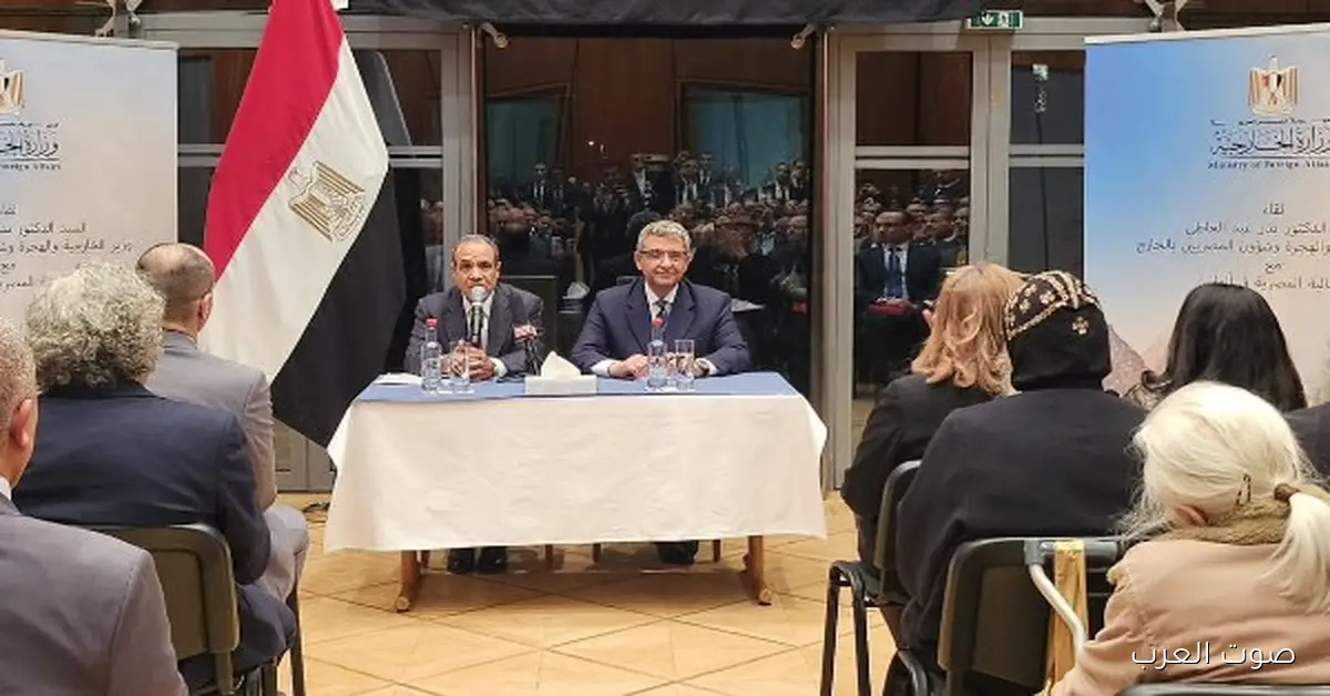 عبد العاطي يقابل المصريين في ألمانيا ويشدد على اهتمام الخارجية بتلبية احتياجاتهم