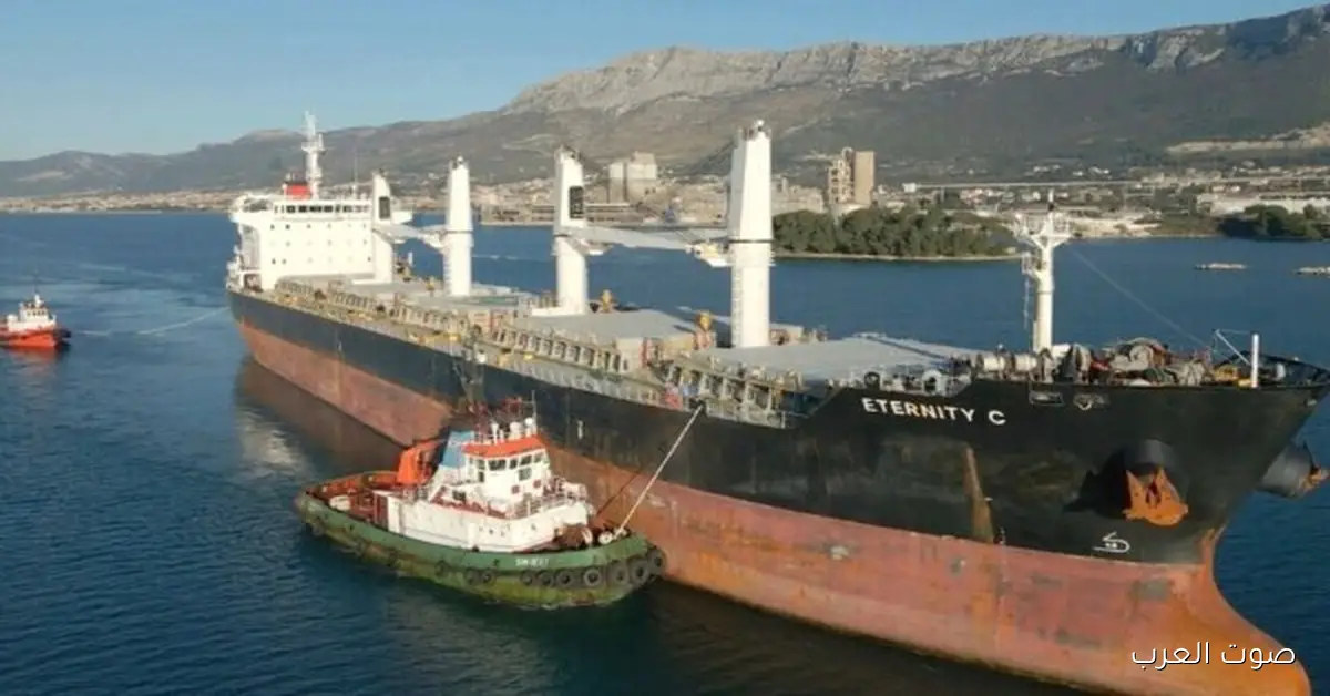 عمان تتدخل والحوثيين يطلقوا سراح 9 بحارة فلبينيين