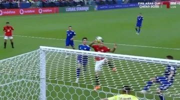 عمرو الدردير بعد ما ضيع ركلة جزاء قدام الكويت إيه