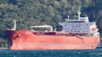 هل حرب الظل البحرية وصلت لغرب إفريقيا؟ انفجارات تضرب ناقلة