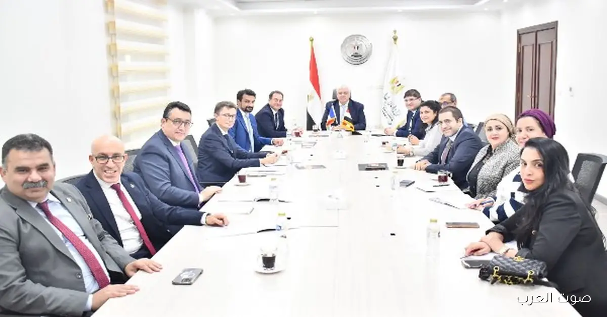 وزير التعليم العالي والسفير الفرنسي يتكلموا عن آخر أخبار مشروع الجامعة الفرنسية