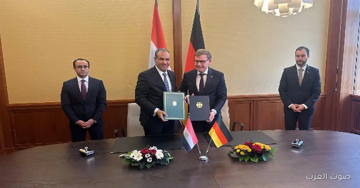 وزير الخارجية يناقش مع نظيره الألماني سبل دعم التعاون الاقتصادي وإطلاق منتدى أعمال مشترك