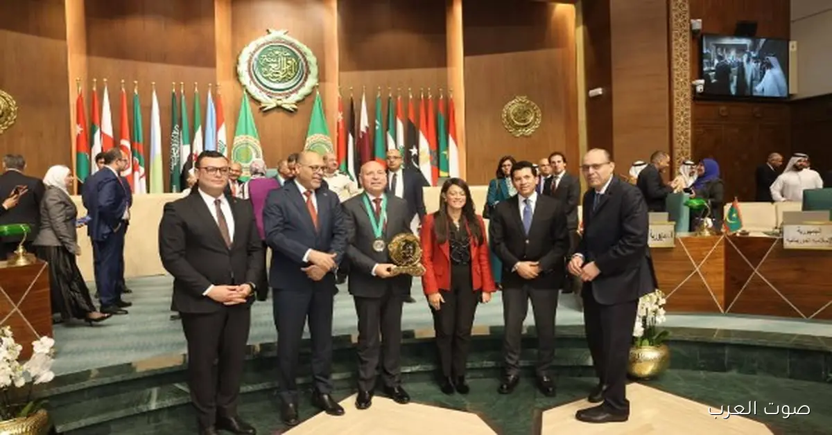 وزير الشباب والرياضة يحضر حفل جوائز التميز الحكومي العربي