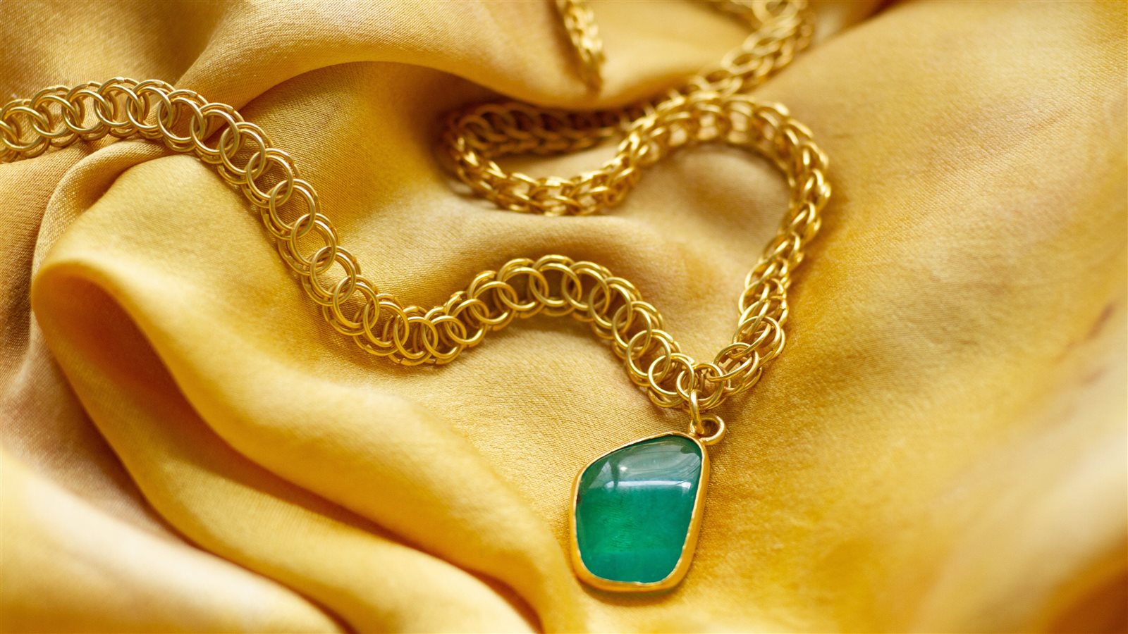 تراجع سعر الذهب اليوم الاثنين 11 نوفمبر 2024 وعيار 21