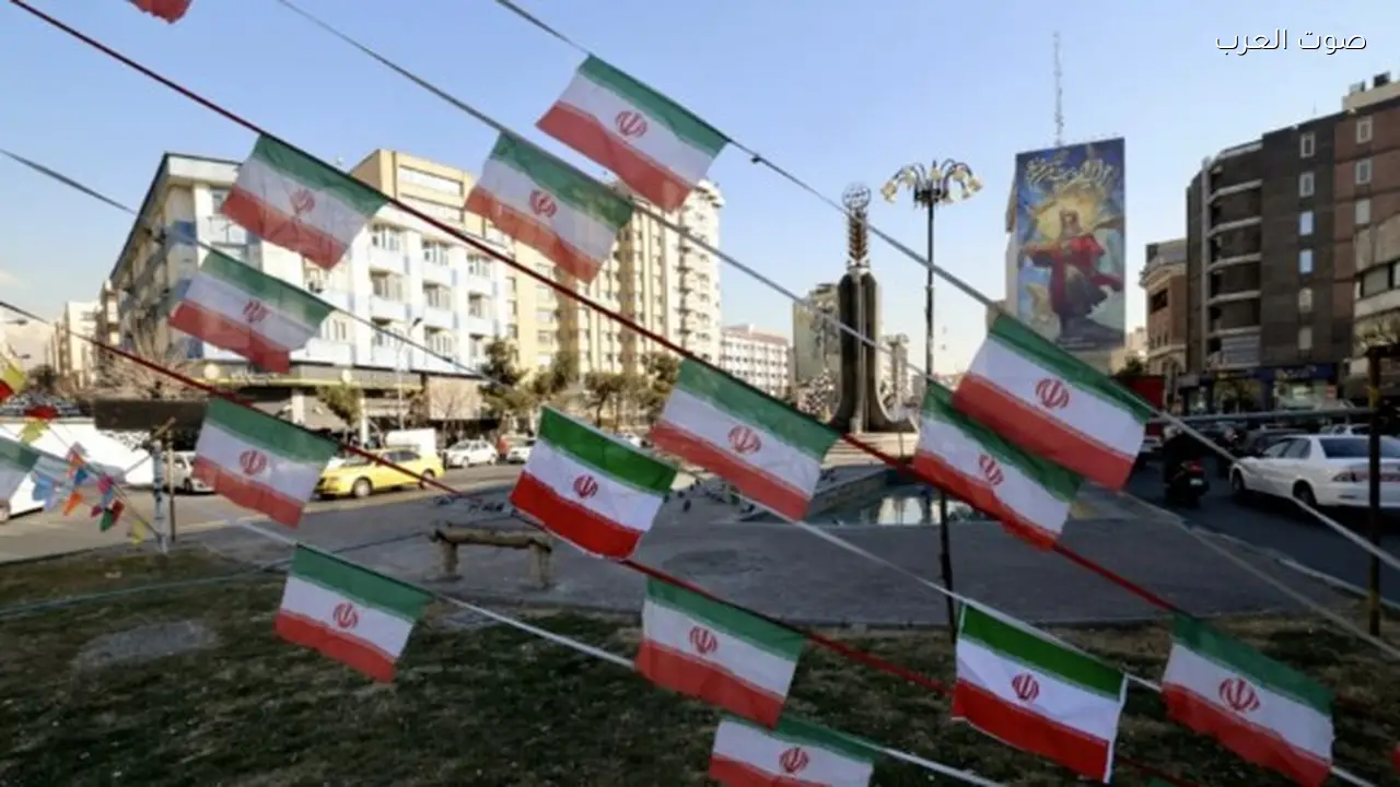 قائد الجيش الإيراني يحذر من تهديدات أمريكا وإسرائيل ويؤكد جاهزية قواته