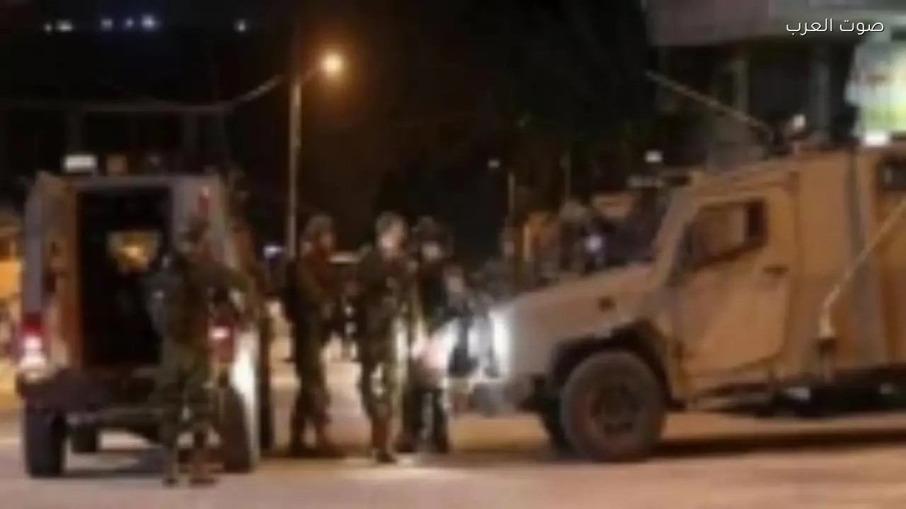 قوات الاحتلال تقتحم مناطق فلسطينية وتجرف أراضٍ واسعة