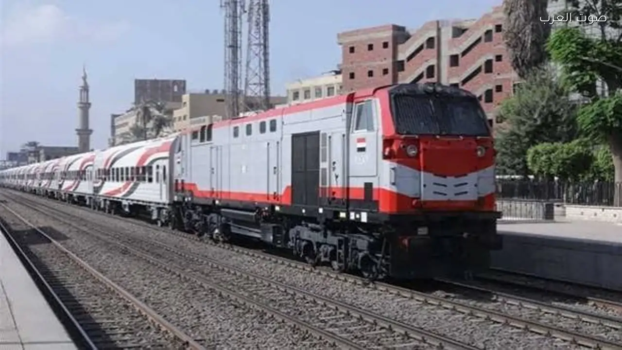 مصرع شاب وإصابة آخر في حادث قطار بأسيوط