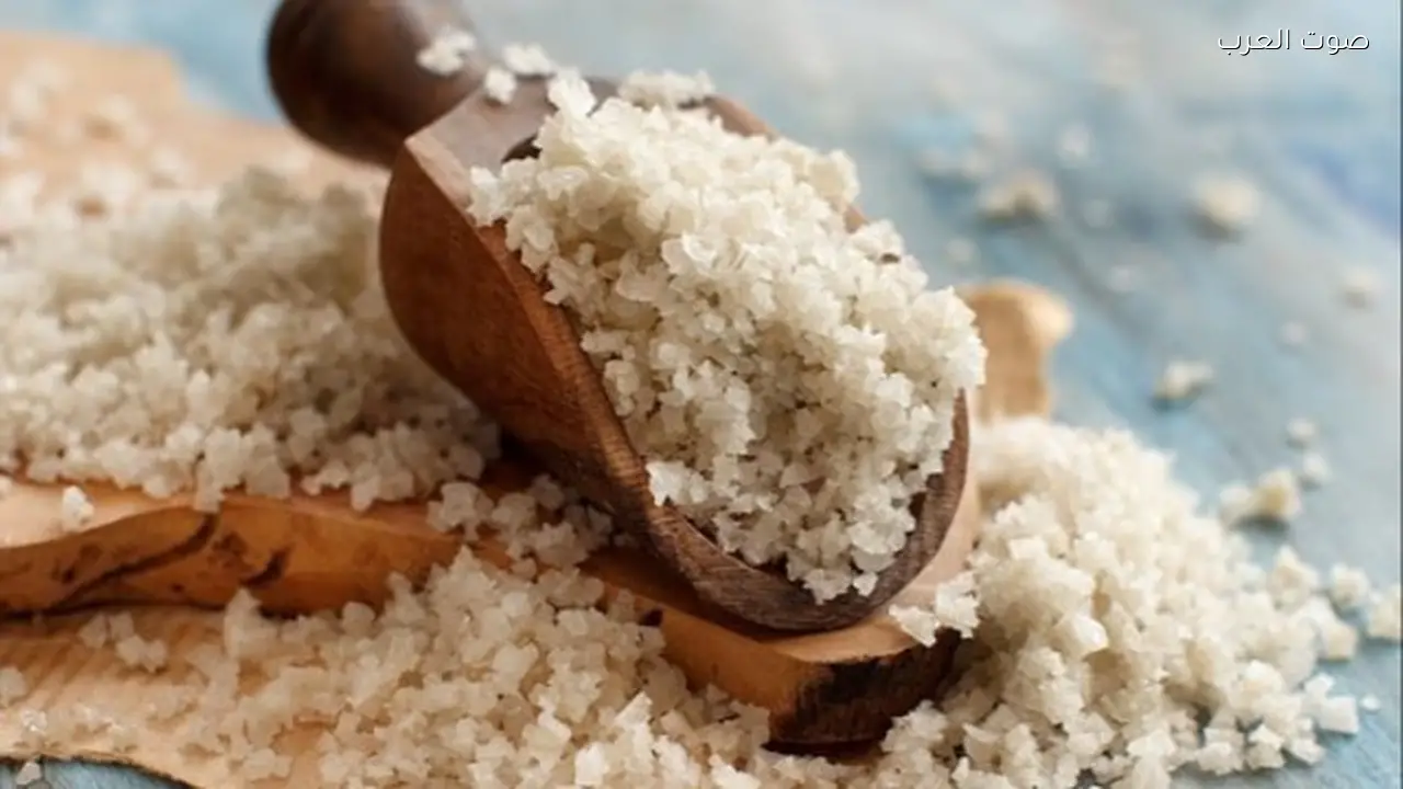 ملح الهيمالايا الوردي أقل فائدة من الملح العادي