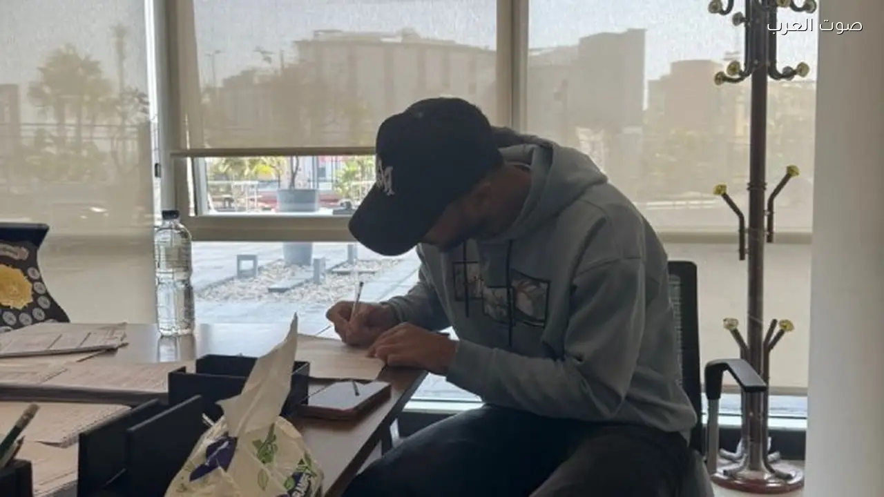 هادي رياض يوقع استغناءه عن بتروجيت حسب إبراهيم عبدالجواد