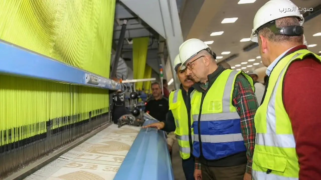 وزير قطاع الأعمال: زيادة ملحوظة في إنتاج غزل المحلة بعد التطوير