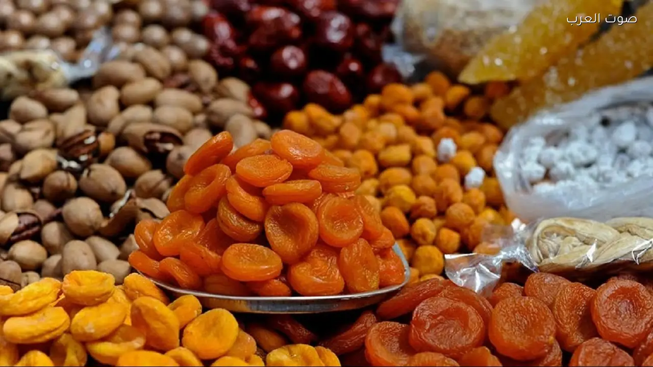 أسعار ياميش رمضان تنخفض حتى 40% بمنافذ وزارة الزراعة