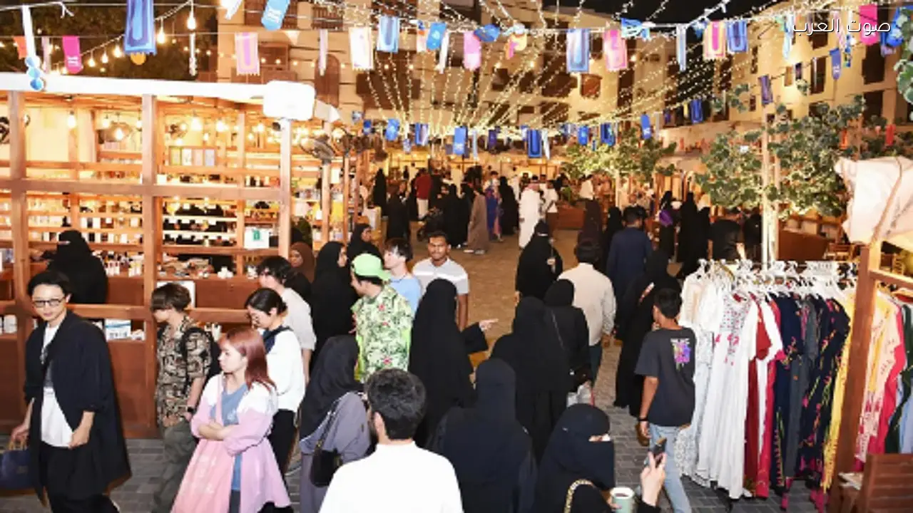 أسواق جدة تجذب الزوار والمتسوقين في رمضان