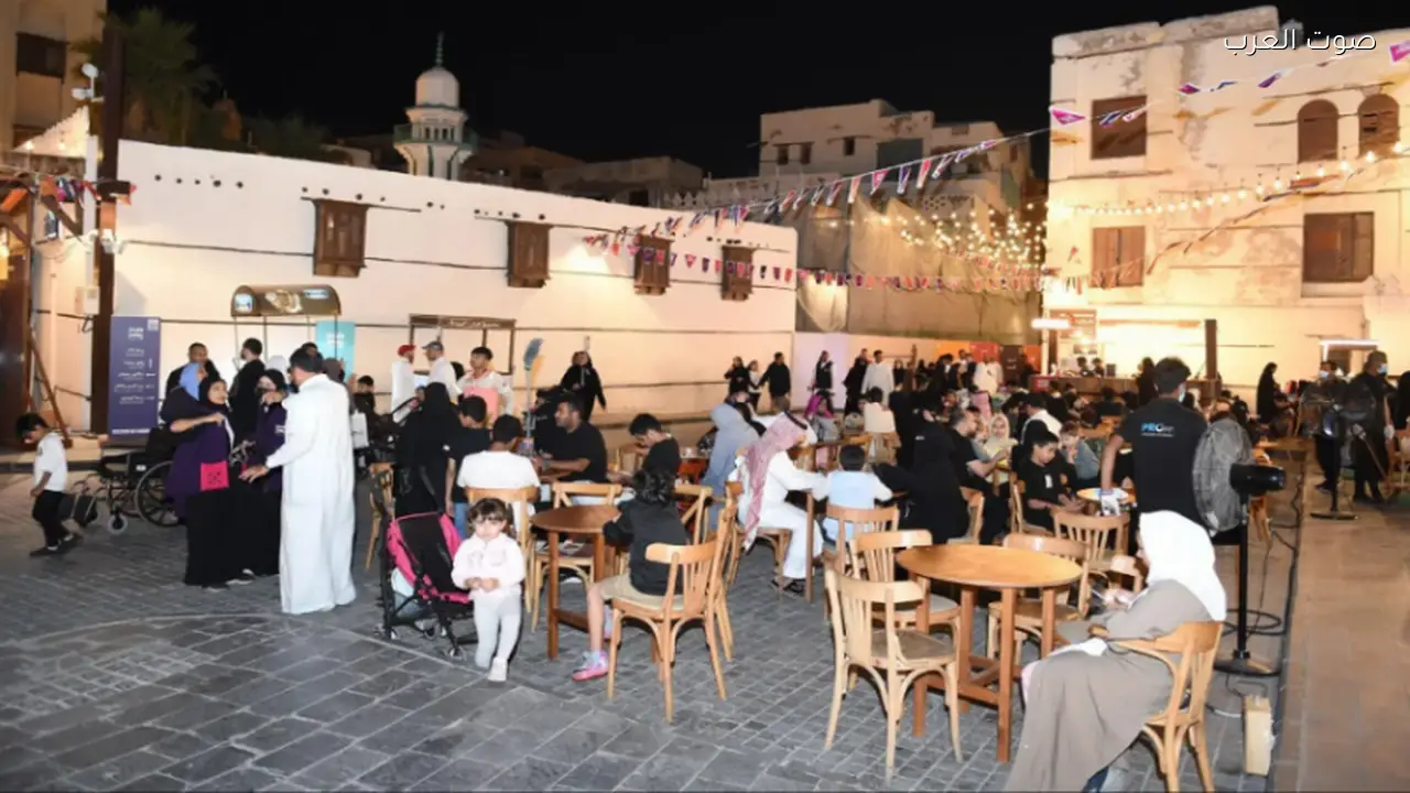 أسواق جدة تشهد نشاطًا اقتصاديًا في ليالي رمضان يجذب الزوار والمتسوقين