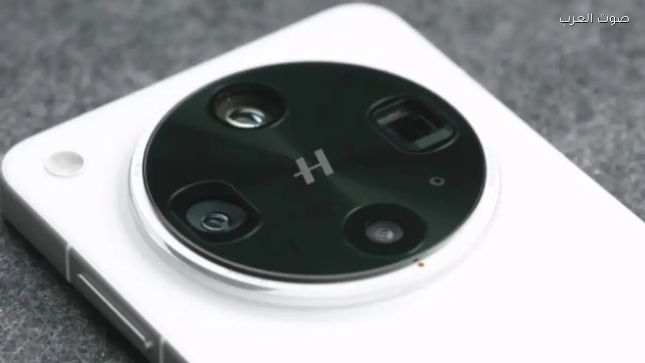 أوبو تطلق هاتفًا جديدًا بمواصفات احترافية وبطارية كبيرة