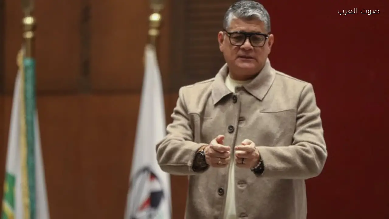 أوسكار رويز يوجه 80 حكمًا ومساعدًا قبل مباريات الدوري