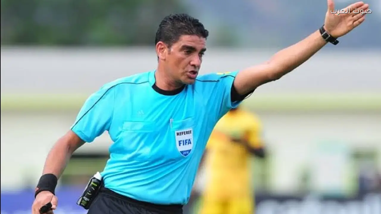 إبراهيم نور الدين يعلق على دعم الحكام للأهلي