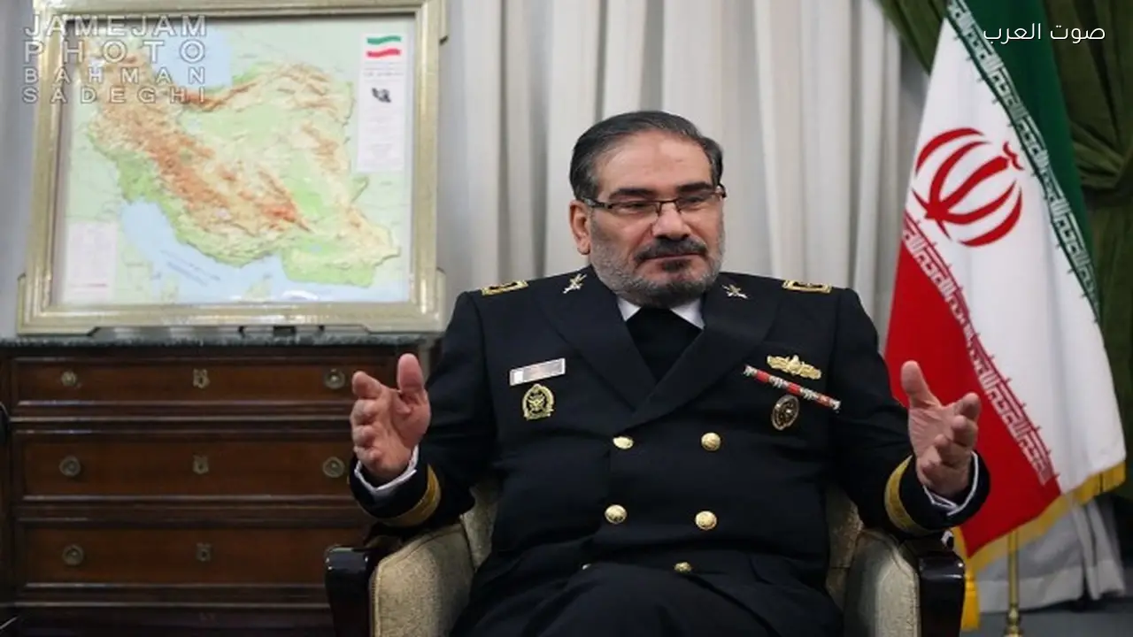 الرئيس الإيراني يعين علي شمخاني أميناً عاماً لمجلس الدفاع