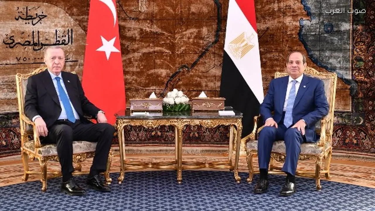 الرئيس التركي يقدم سيارة كهربائية هدية للرئيس السيسي