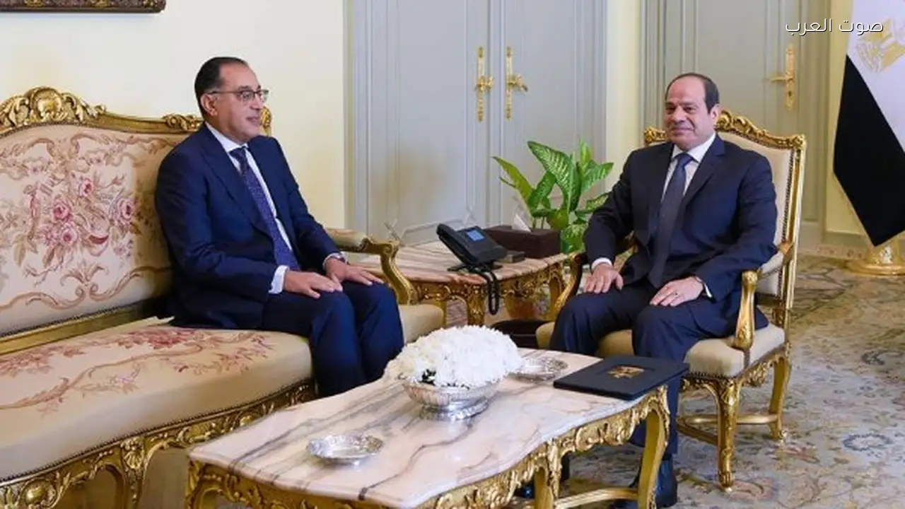 الرئيس السيسي يتشاور مع مدبولي حول تعديل وزاري شامل