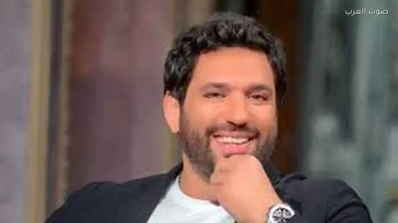 الرداد يمازح جمهوره حول تشابه اسمه مع وزير العمل