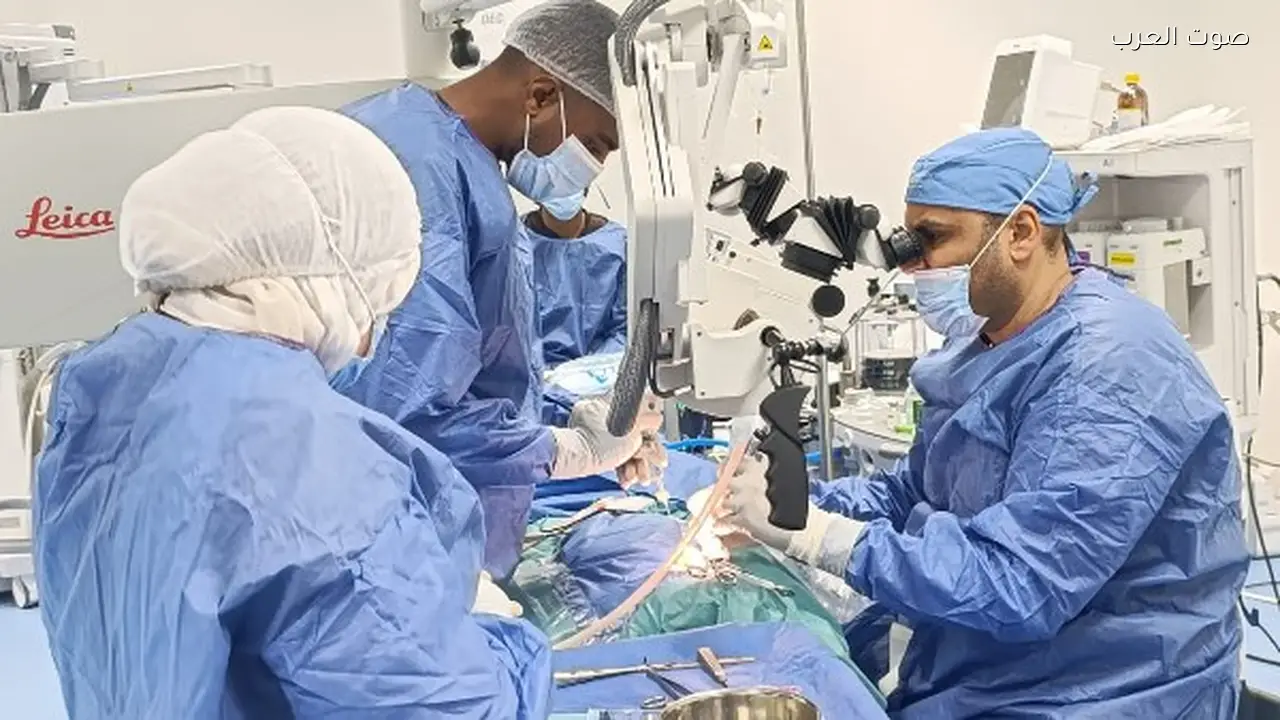 الرعاية الصحية تنجح في 8 عمليات زراعة قوقعة مجانية بأسوان