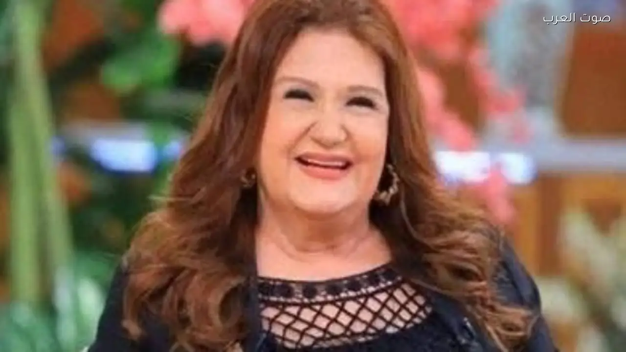 الفنانة ميمي جمال ضيفة برنامج “نجم وندوة” اليوم بقصر السينما