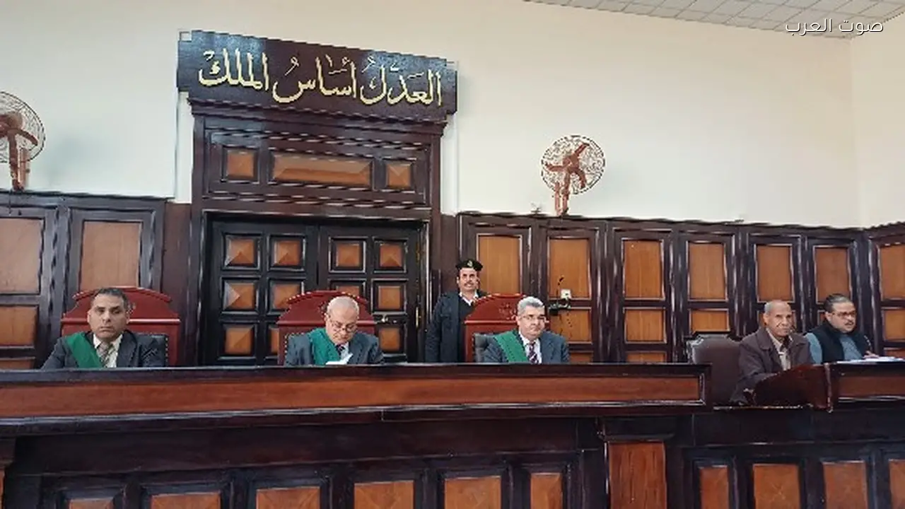 تأجيل محاكمة 6 متهمين بتهريب 932 ألف قرص كبتاجون داخل الرمان