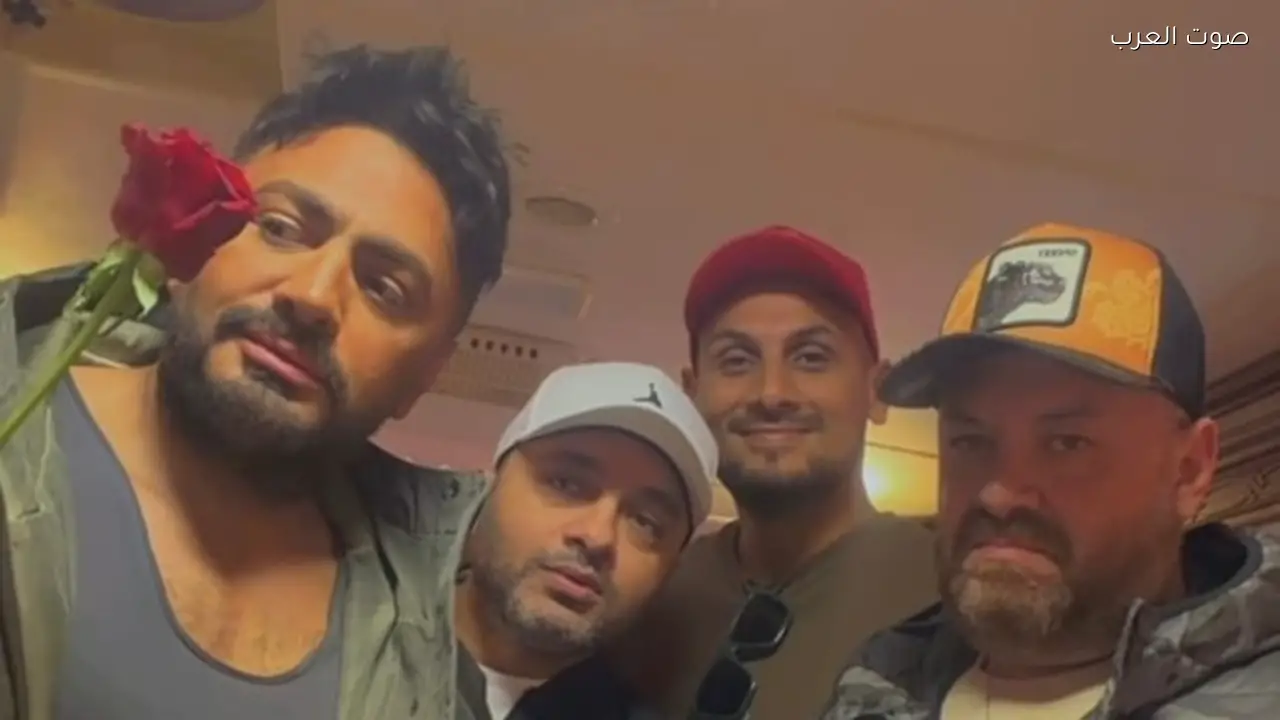 تامر حسني ينشر فيديو طريف للسناجل بمناسبة عيد الحب
