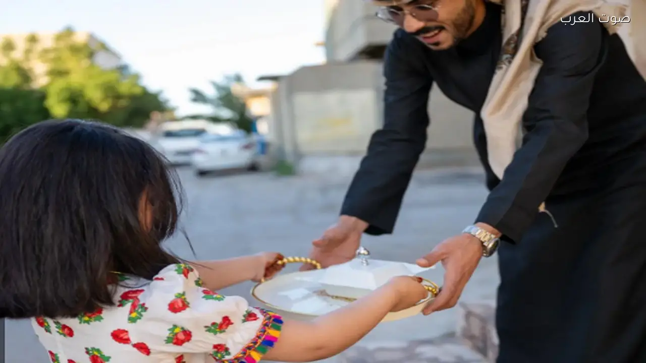 تبادل الإفطار يعزز التكافل الاجتماعي في الحدود الشمالية