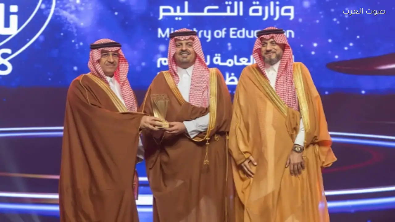 تتويج الفائزين بجائزة مكة للتميز في دورتها السابعة عشر