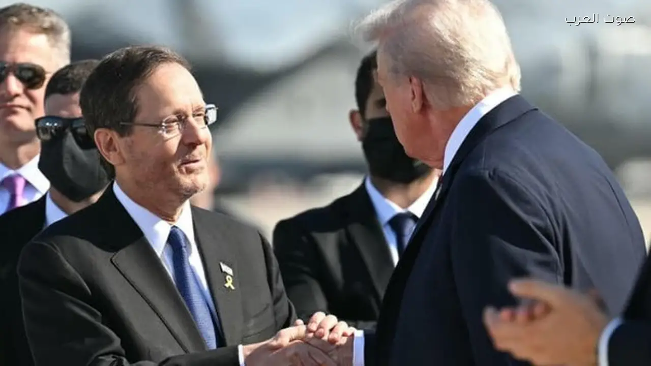 ترامب ينتقد الرئيس الإسرائيلي بسبب رفض العفو عن نتنياهو