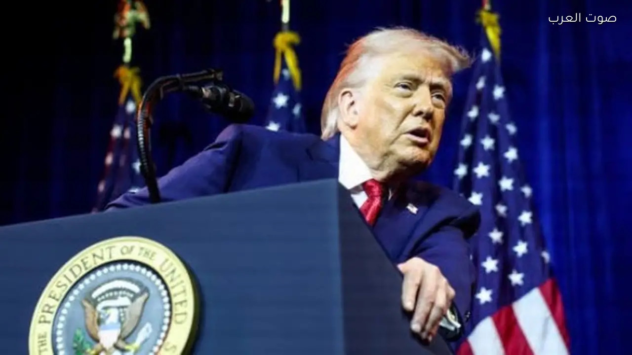 ترامب يهاجم صحفية بعد سؤالها عن إبستين